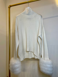 The Cortina Turtleneck Ivory